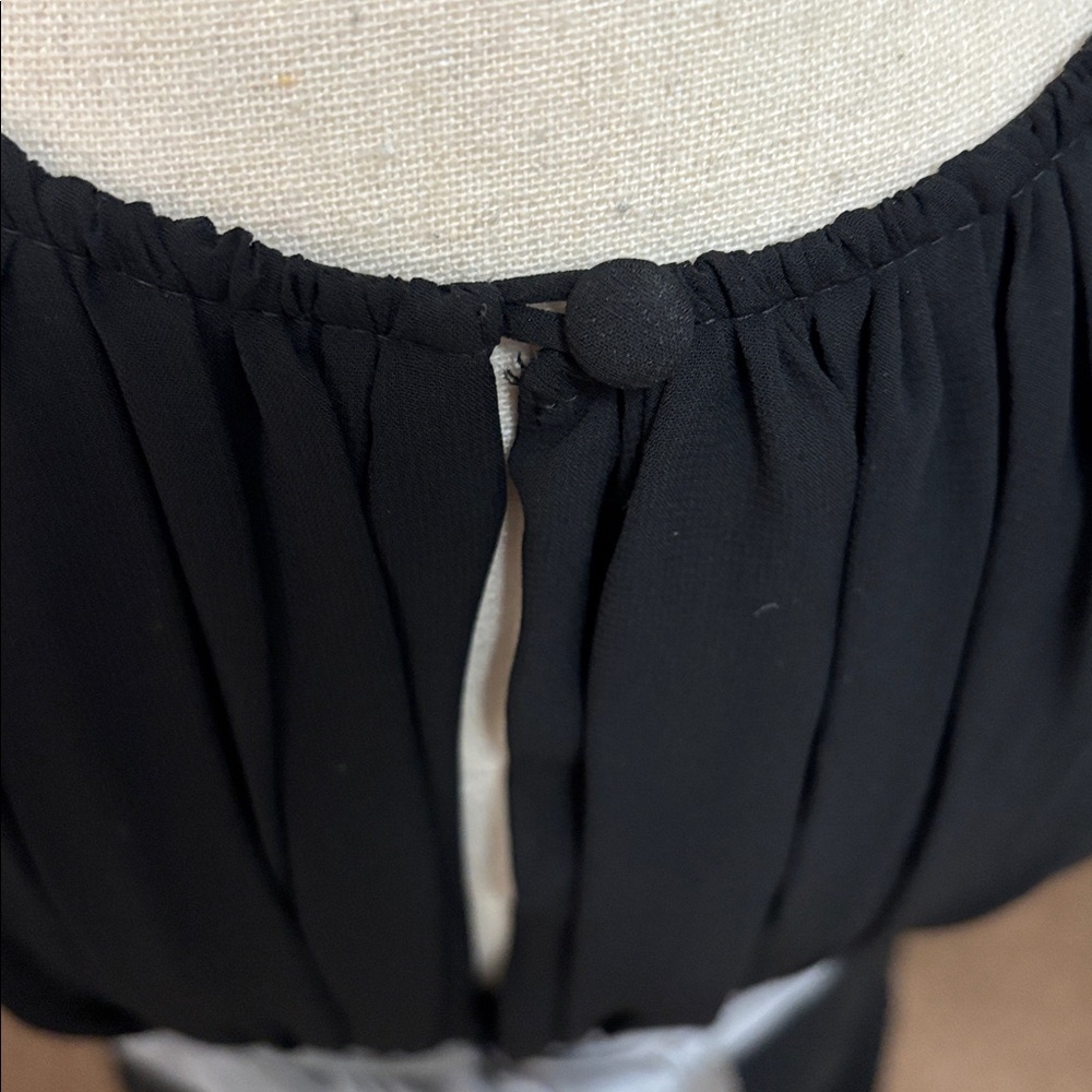 Elegant Black and Silver Women's Dress by Dress Barn size 8 - Picture 8 of 10
